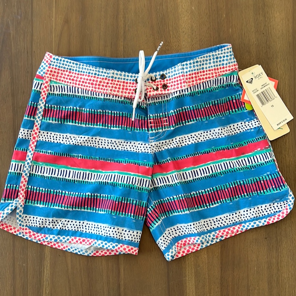 Roxy Big Girls Boardshorts. Size 10 NWT.